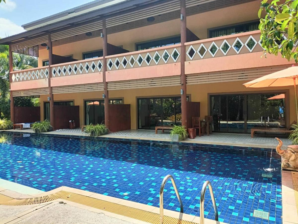 Baan Suan Villas Resort Ban Suan  エクステリア 写真