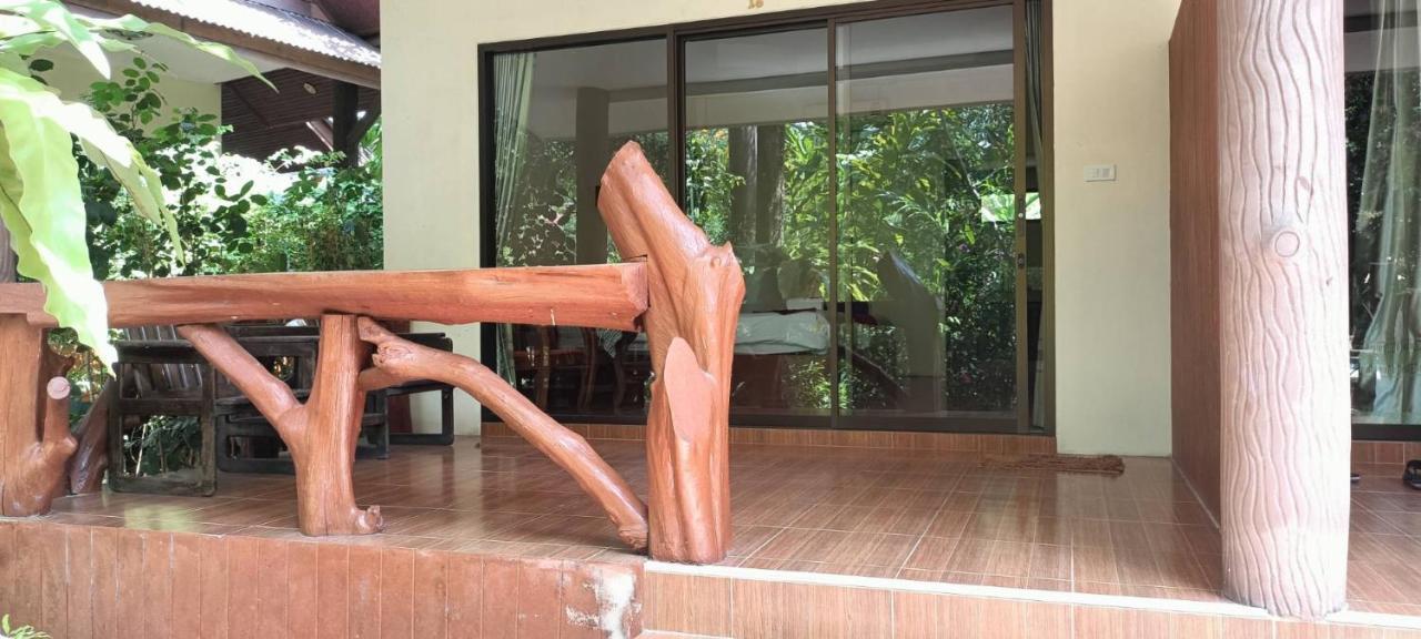 Baan Suan Villas Resort Ban Suan  エクステリア 写真